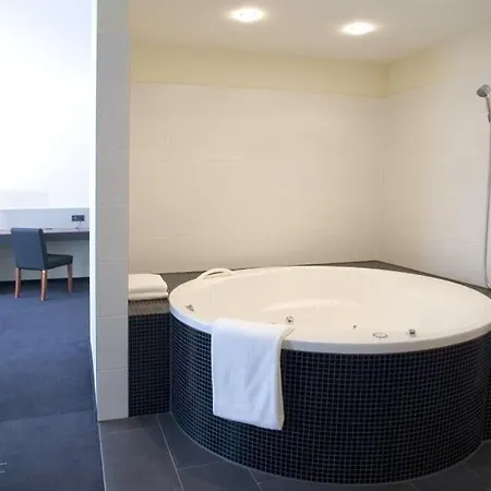 Hotel Novina Herzo-base
