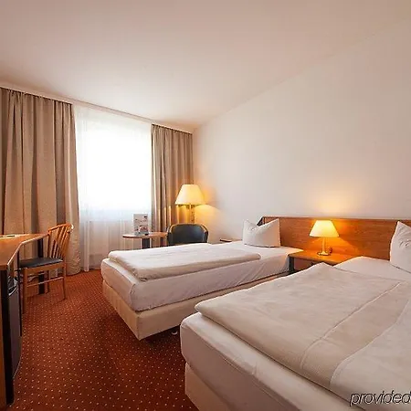 Novina Herzo-base Hotel 4*