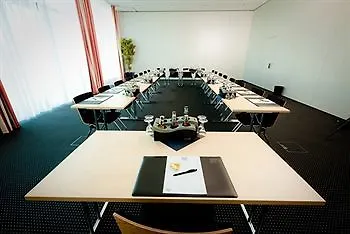 Novina Herzo-base Hotel