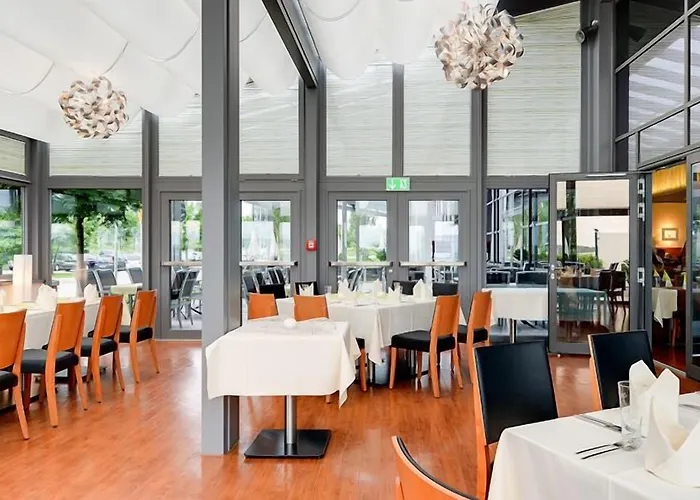 Novina Herzo-base Hotel