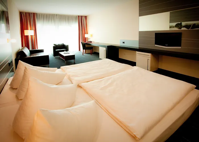 فندق نوفينا هيرتسو-بيز 4*
