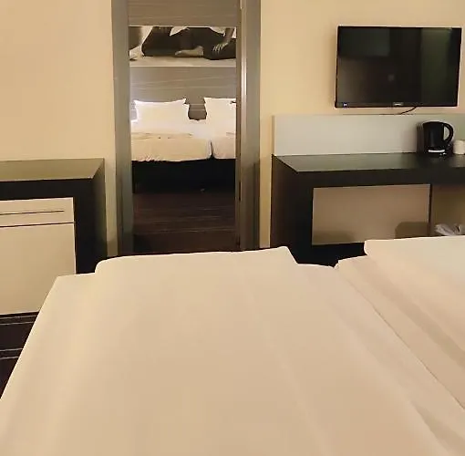 نوفينا هيرتسو-بيز 4*
